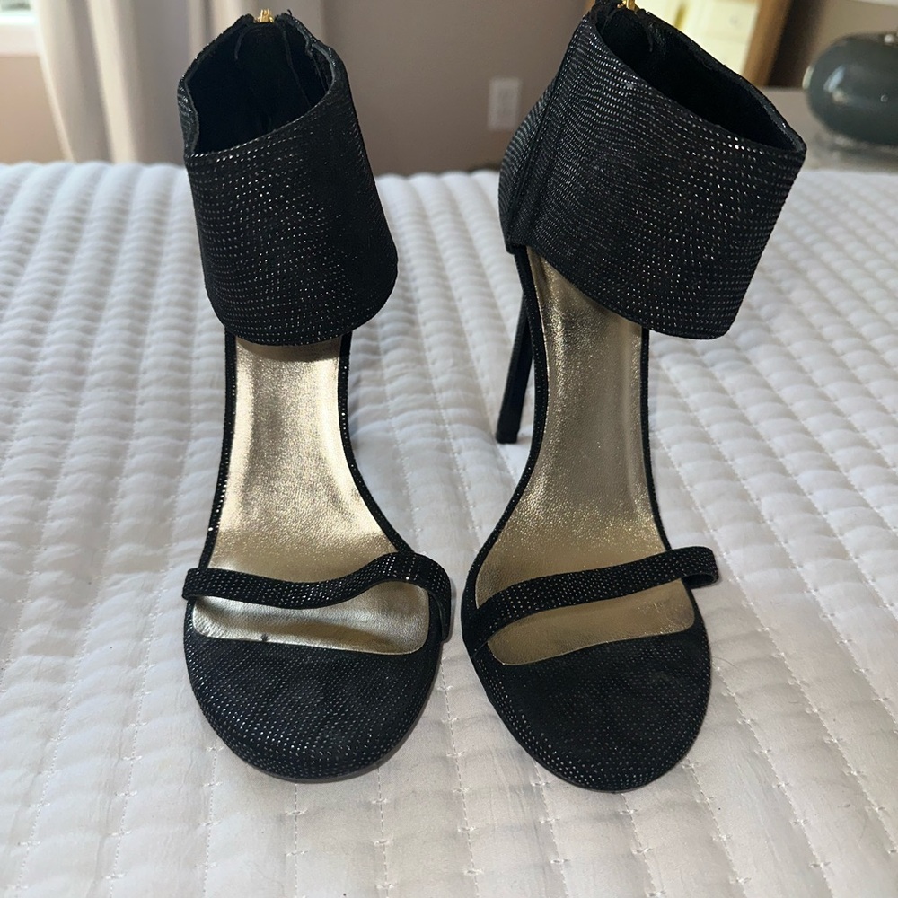 Stuart Weitzman Black and Gold Heels